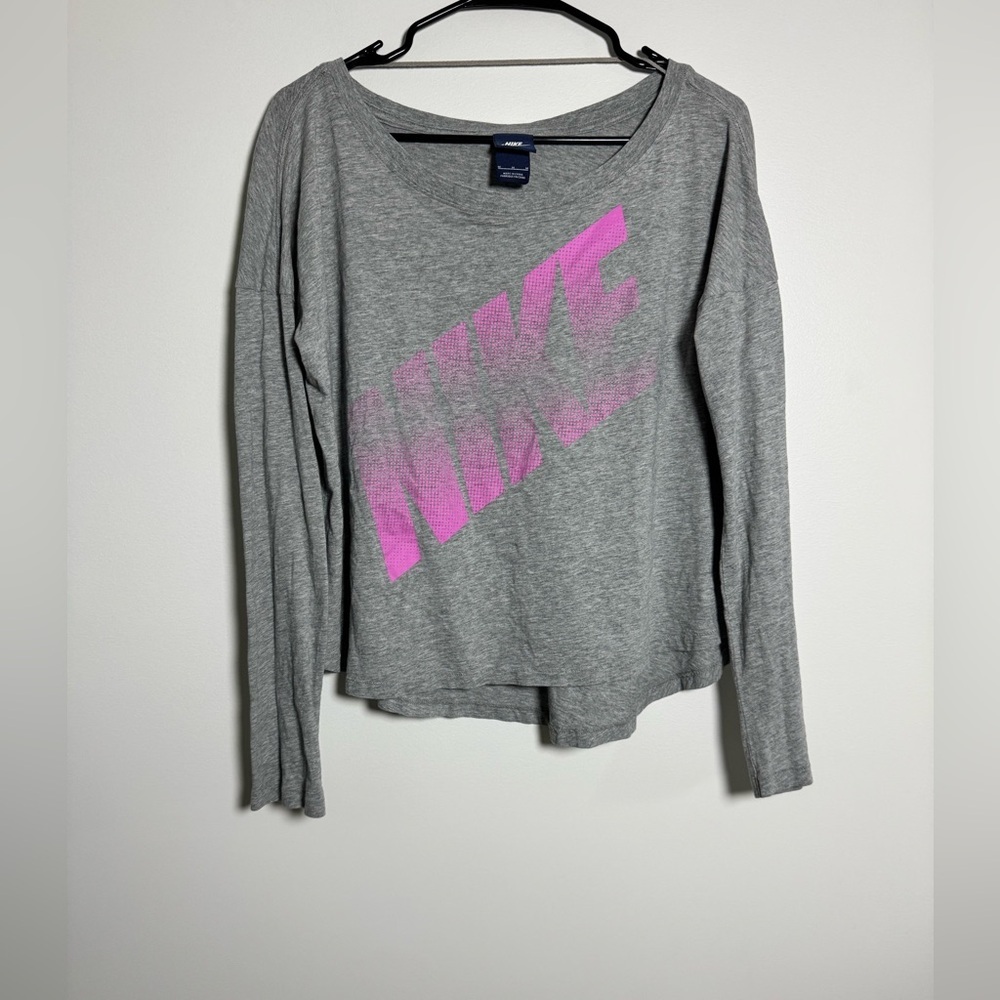 Nike Gray Long Sleeve Graphic Logo Top Womenβs Medium